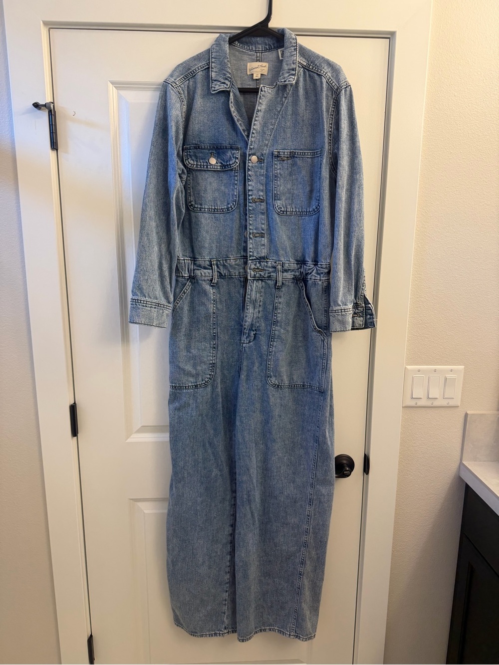 Universal Thread Women's Long Sleeve Denim Jumpsuit (12R) - Picture 4 of 5